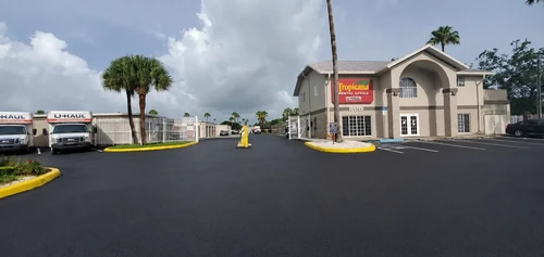 Tropicana Mini Storage Largo storage facility exterior view